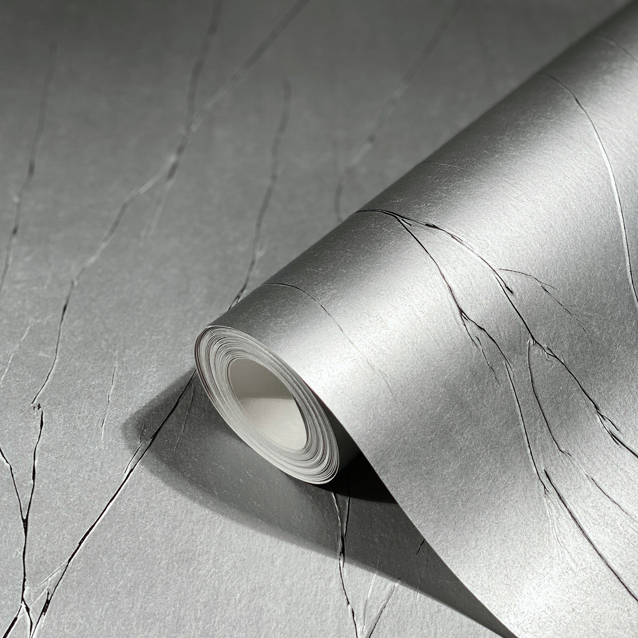 Crinkle Natural Opulence Platinum Wallpaper - Galerie