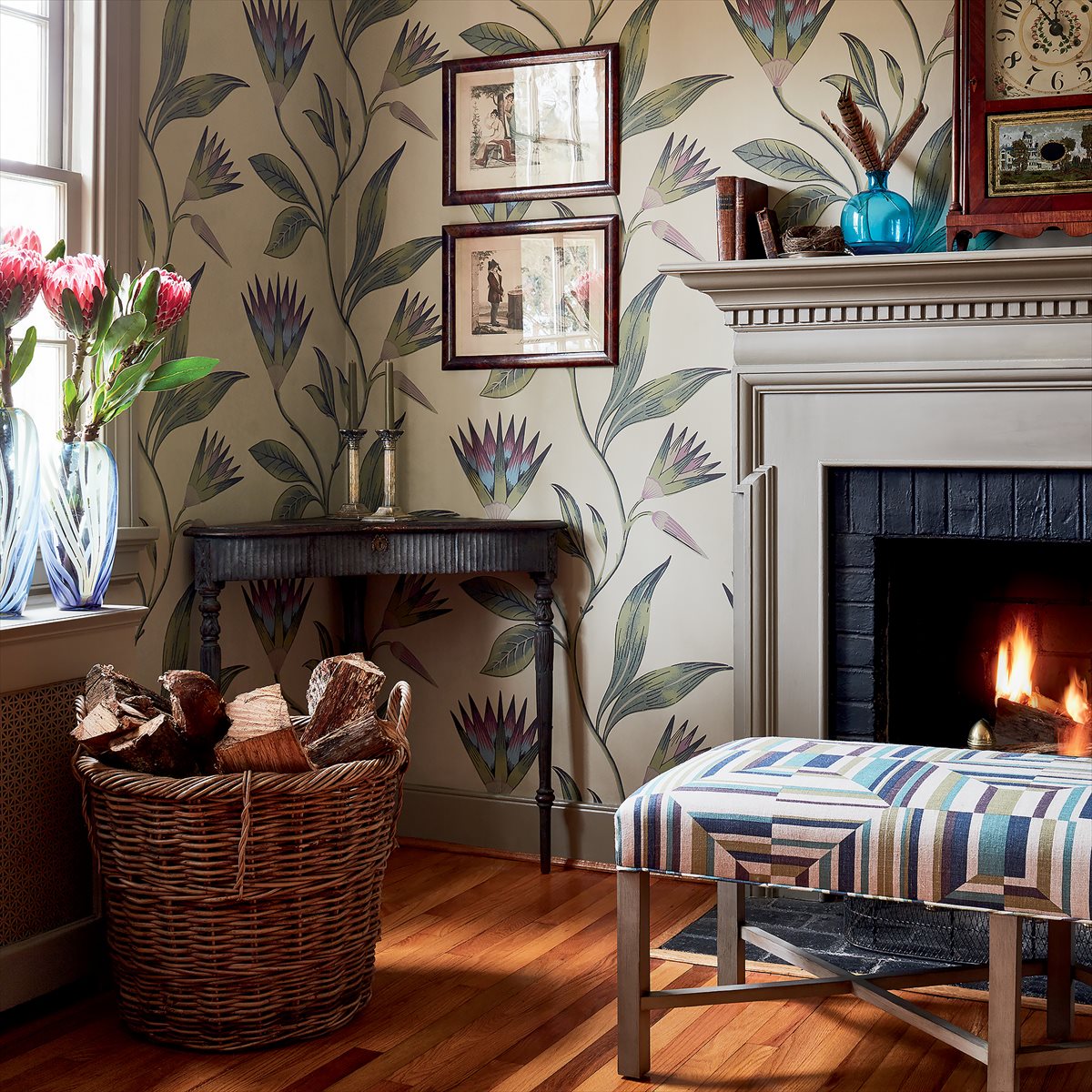 Cleo Vine Wallpaper - Plum and Blue - AT9617 - Anna French