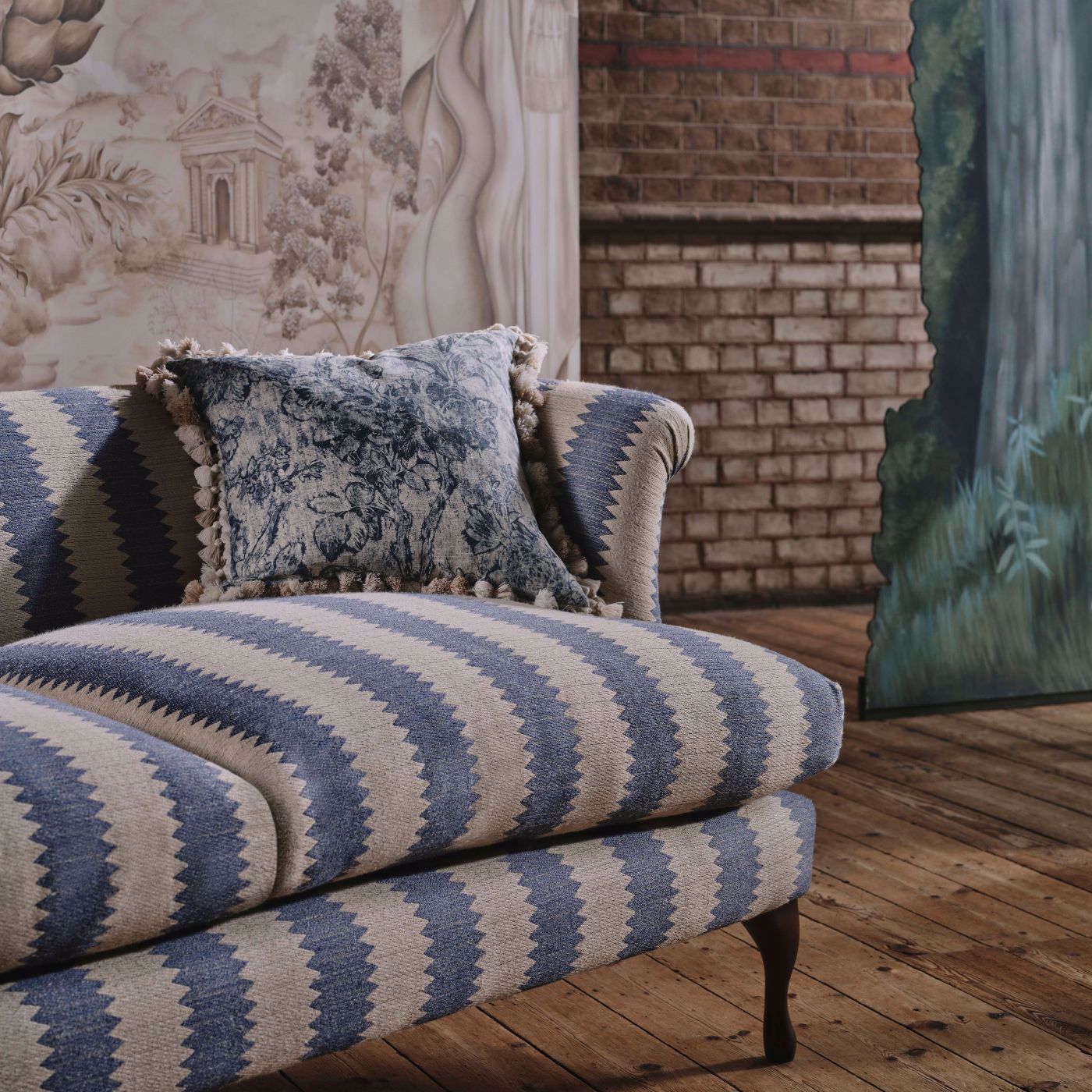 Fringed Tulip Toile Jute Fabric - Sand - Sanderson