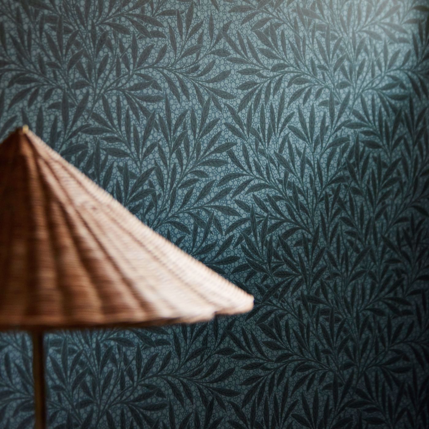 Emery’s Willow Wallpaper - Emery Blue - 217183 - Morris & Co