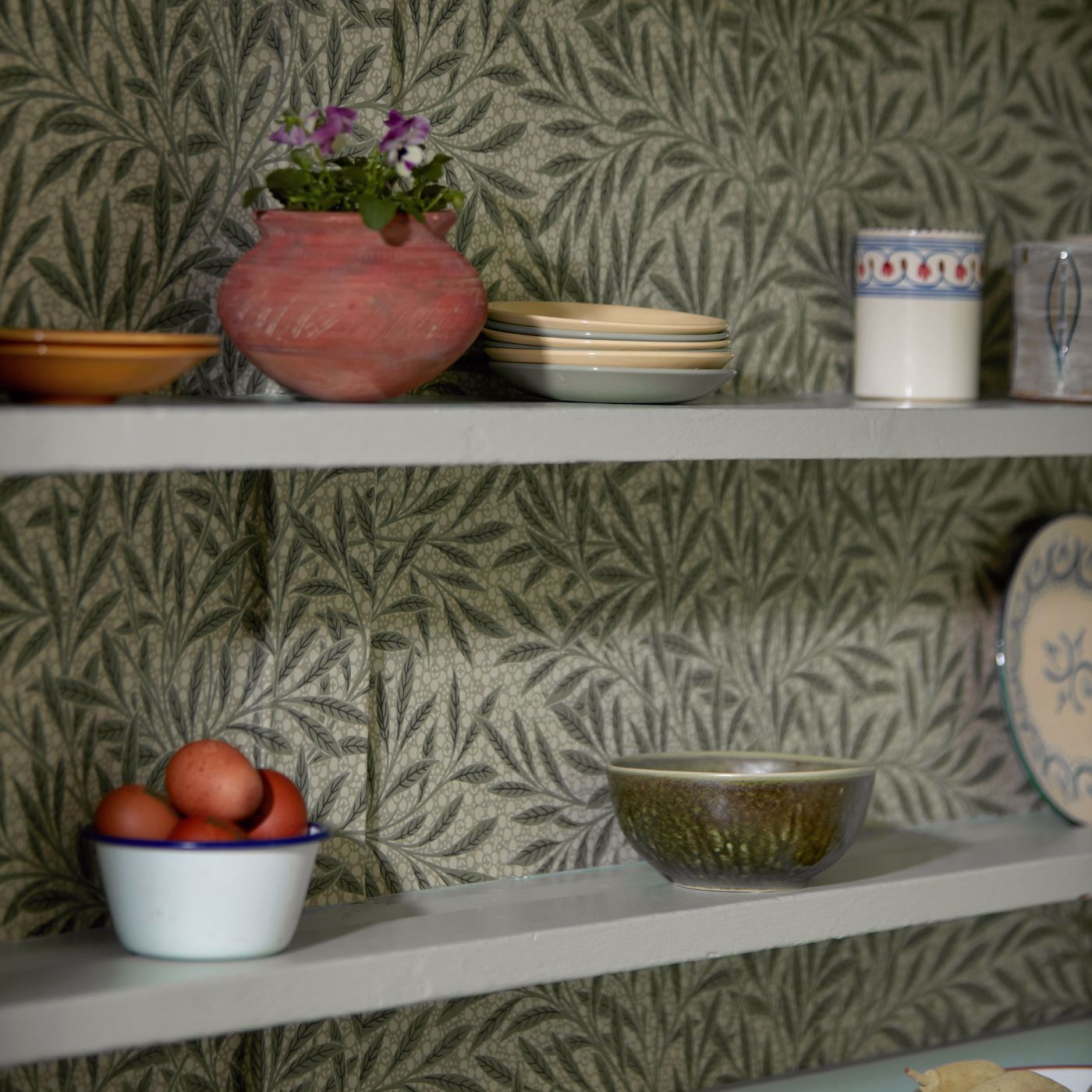 Emery’s Willow Wallpaper - Herball - 217184 - Morris & Co