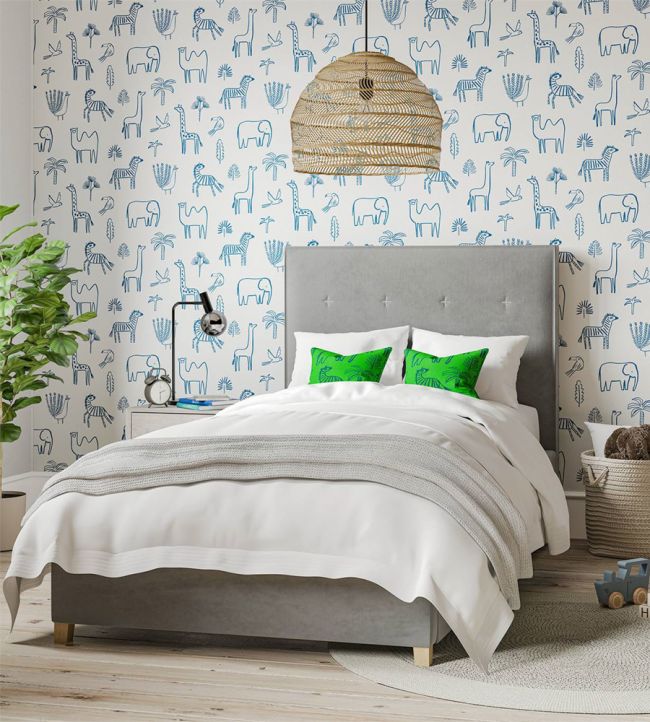 Funky Jungle Wallpaper - Navy - HLTF112630 - Harlequin