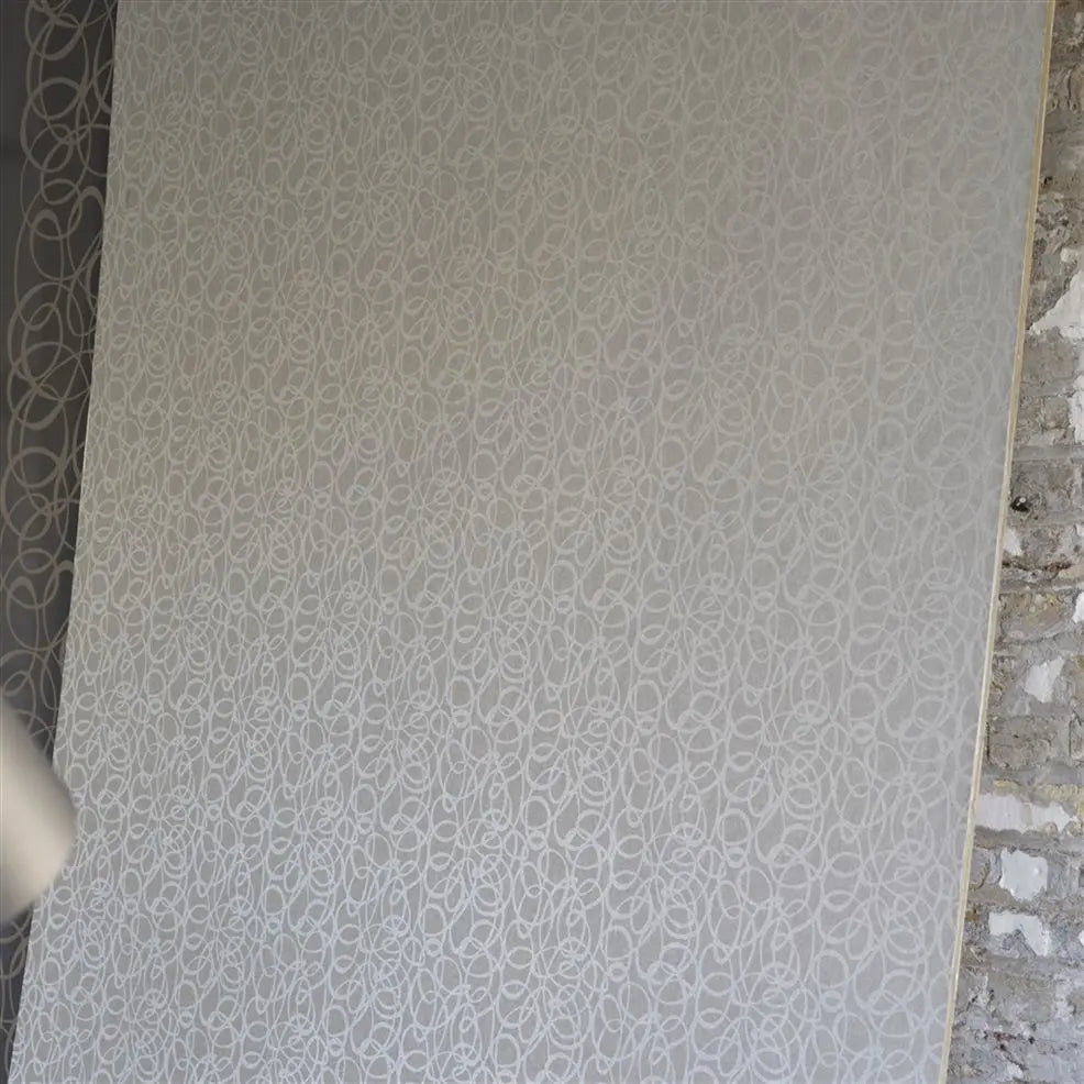 Girandole Wallpaper - Dove - PDG690/03 - Designers Guild