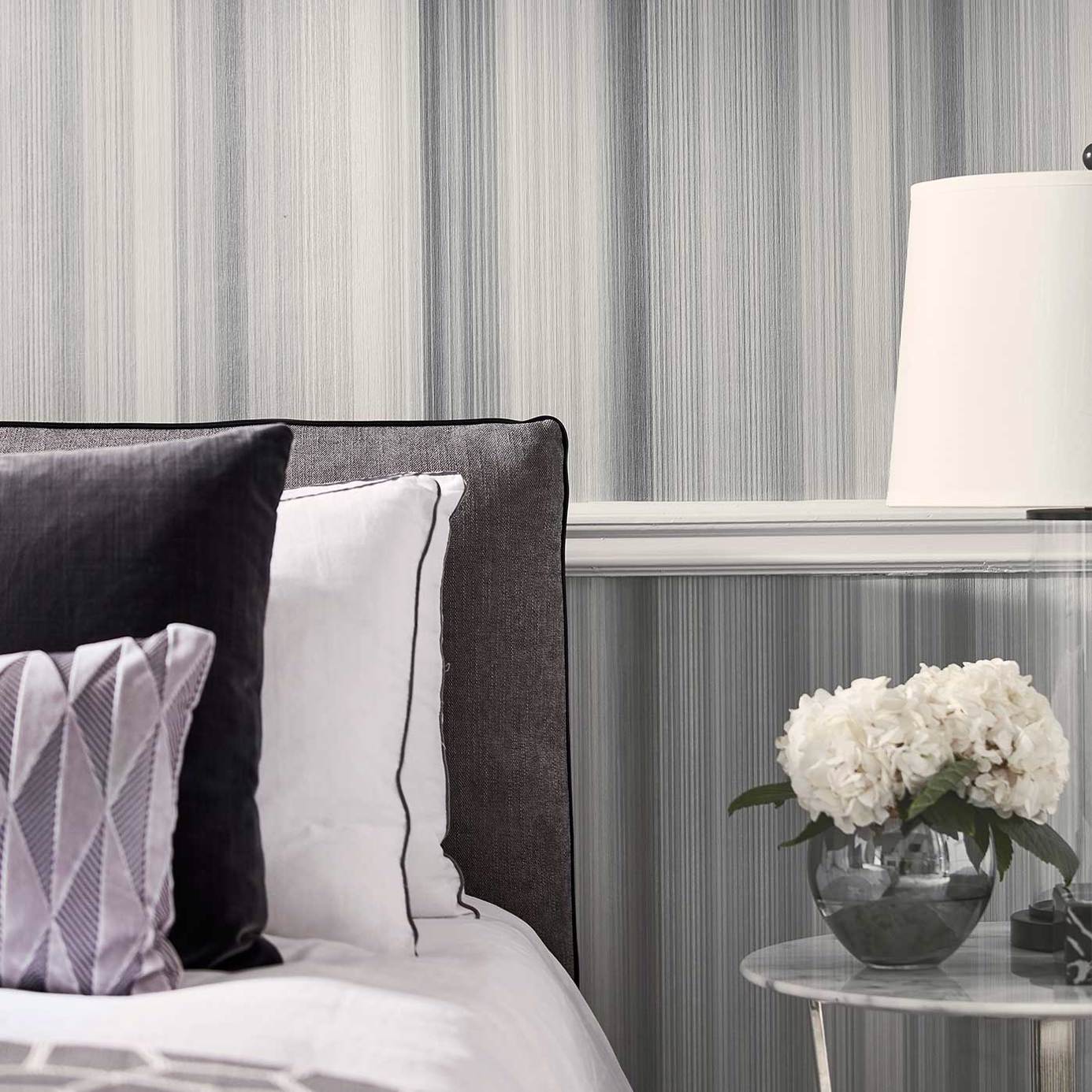 Hakone Wallpaper - Graphite - HM6W112189 - Harlequin