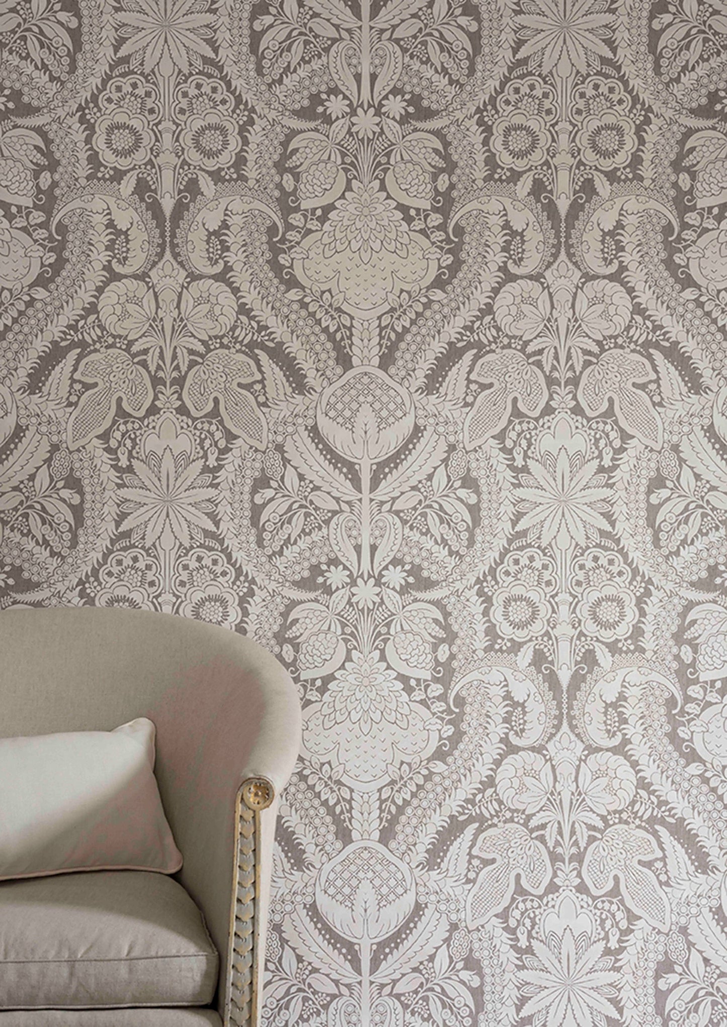 Hanbury Wallpaper - Casement