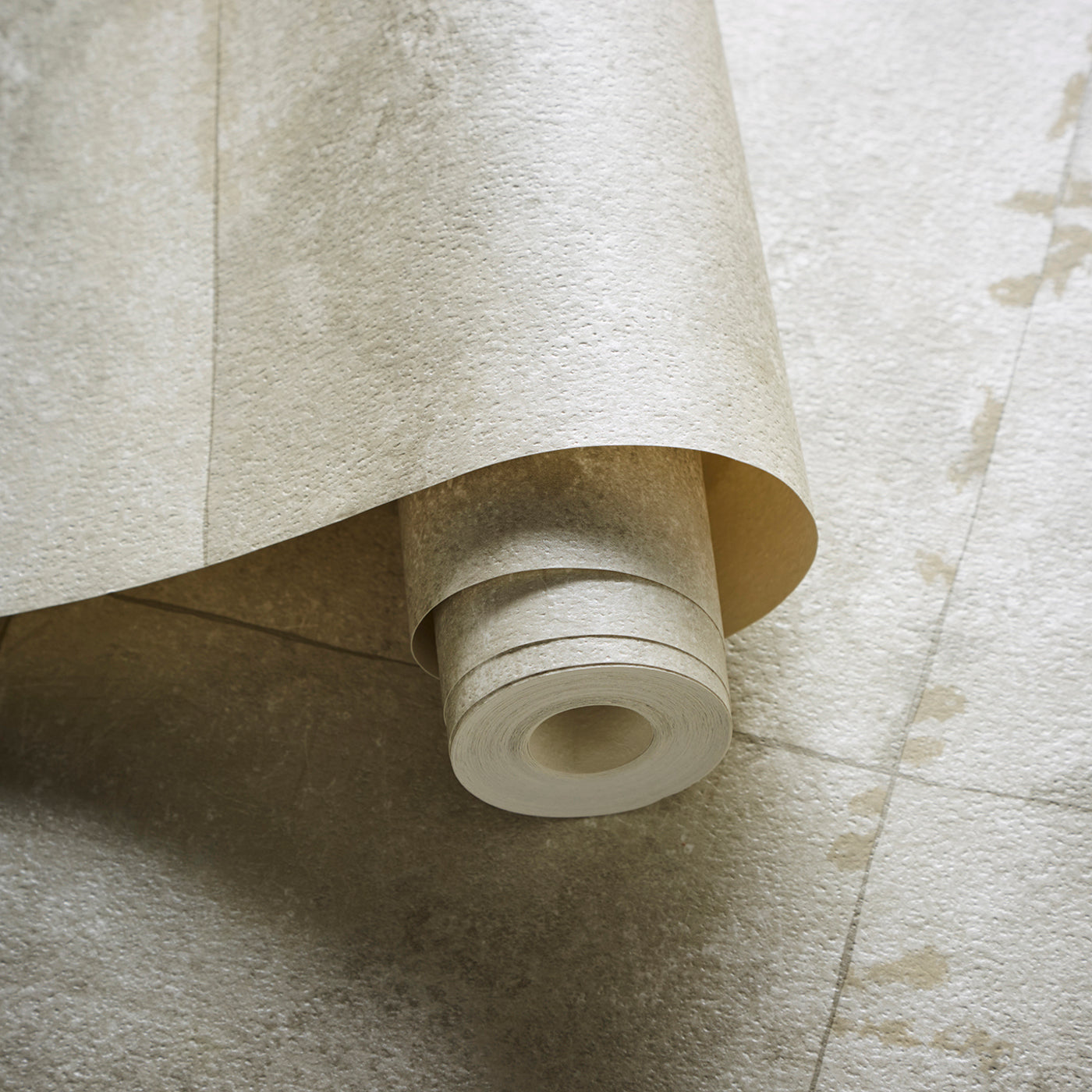 Igneous Wallpaper - Champagne - Clarke & Clarke