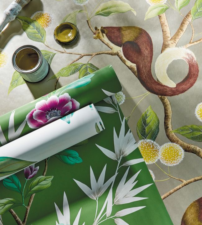 Lady Alford Wallpaper - Apple/Magenta - HDHW112900 - Harlequin