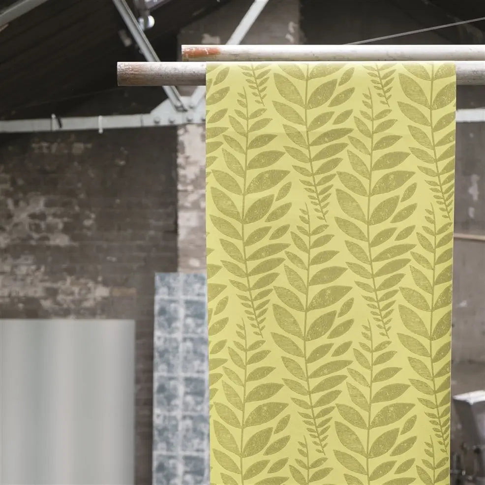 Odhni Wallpaper - Moss - P627/04 - Designers Guild