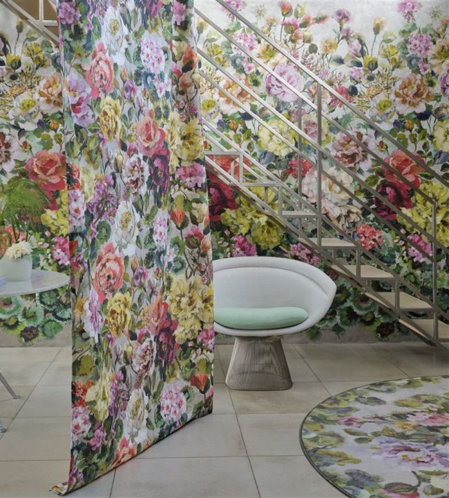 Grandiflora Rose Room Wallpaper - Multicolor