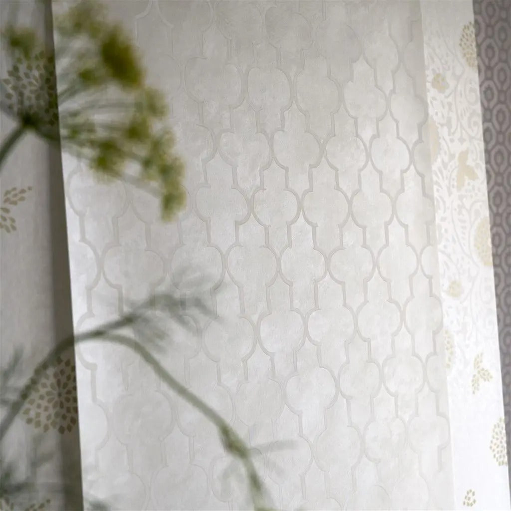 Pergola Trellis Oyster Room Wallpaper
