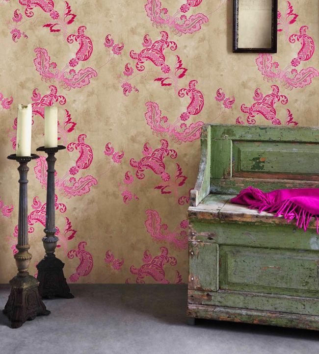 Paisley Wallpaper - Hot Pink on Tea Stain - BG0800-201 - Barneby Gates