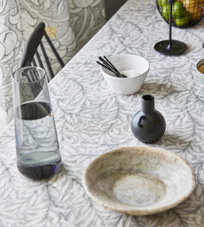 Pure Willow Boughs Fabric - Gilver - 226488 - Morris & Co