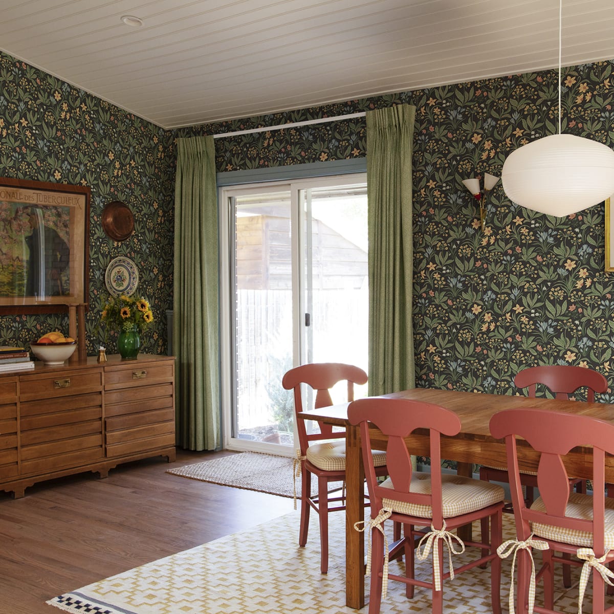 Huset I Solen Wallpaper