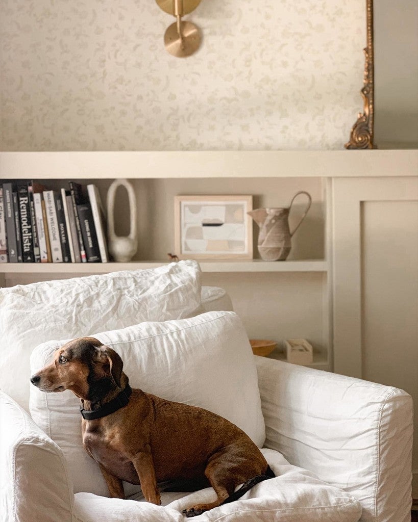 Uppark Wallpaper - Wimborne White - 592 - Farrow & Ball