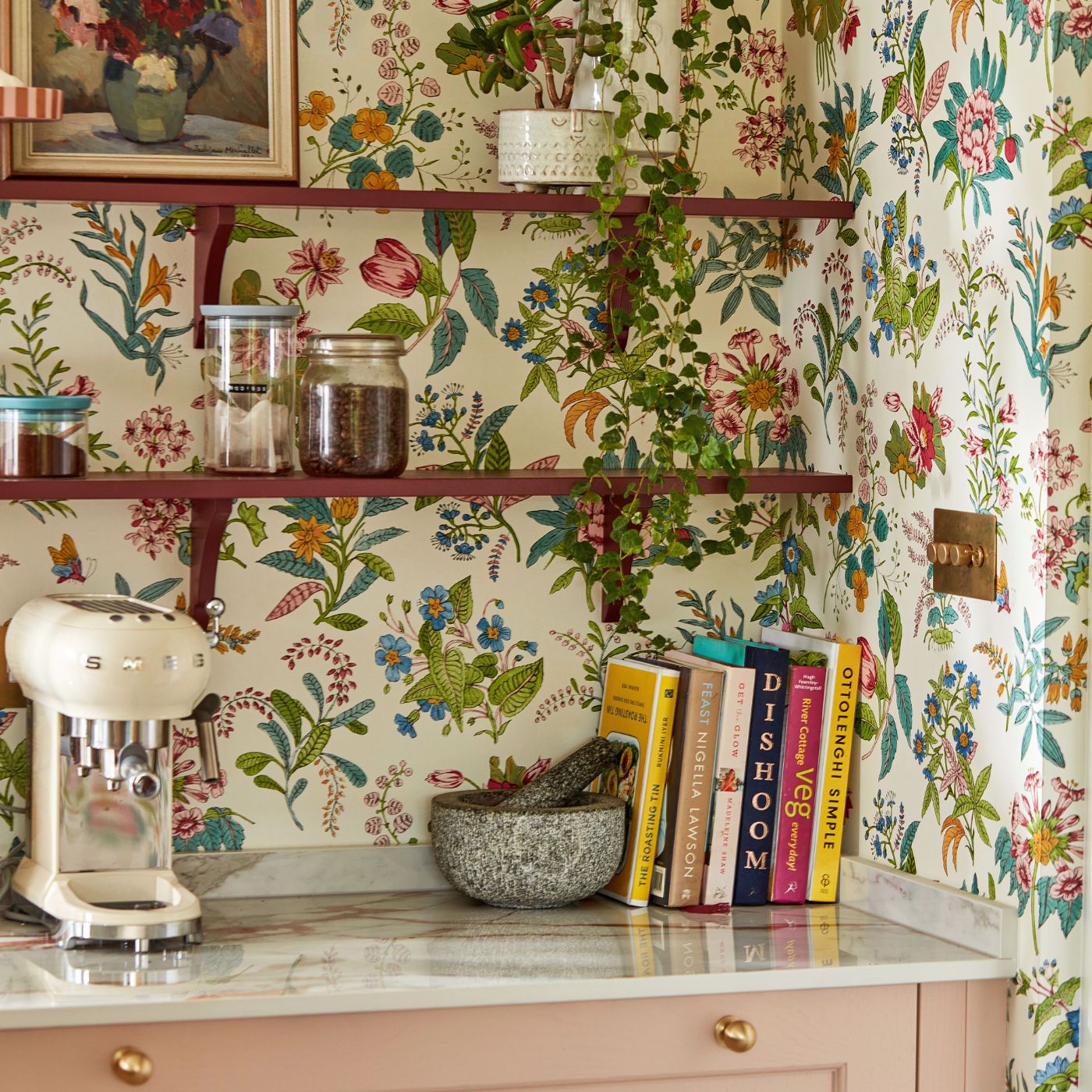 Woodland Floral Wallpaper - Peridot/Ruby/Pearl - HSRW113057 - Harlequin