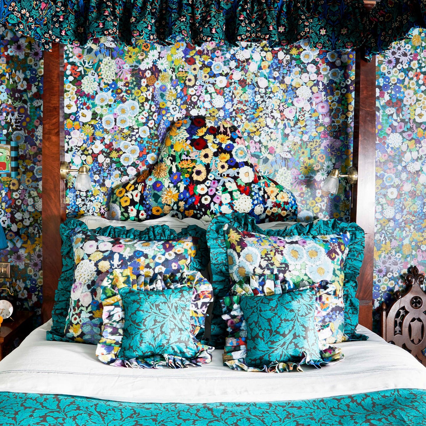 Woodstock Wallpaper - Meadow - House of Hackney
