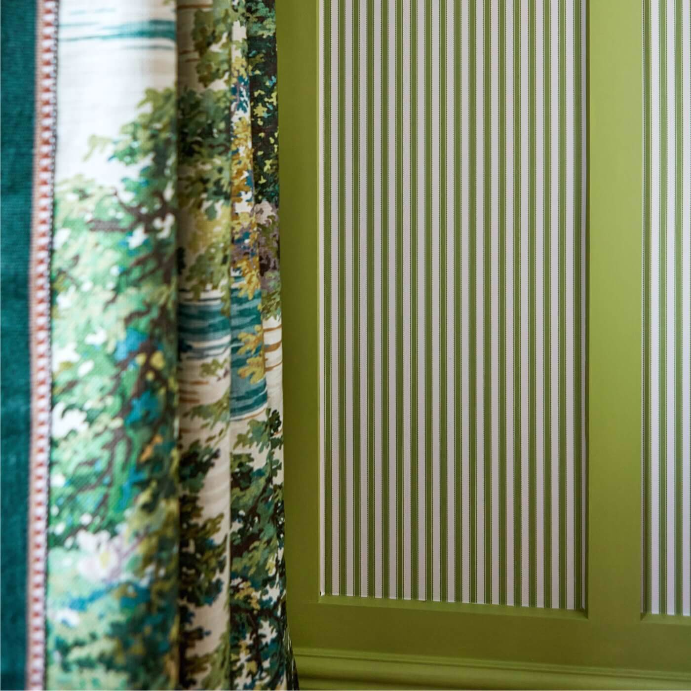 Pinetum Stripe Wallpaper - Sap Green - DABW217255 - Sanderson