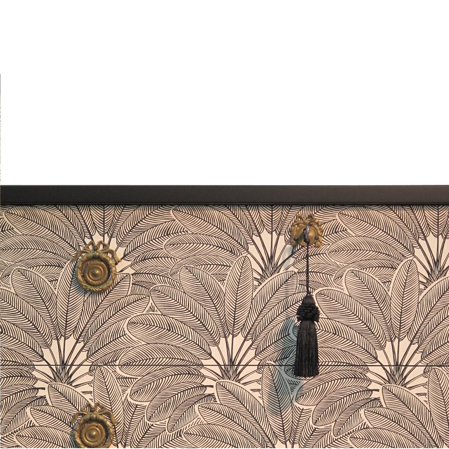 Brasilia Louis XV Style Chest (Single)