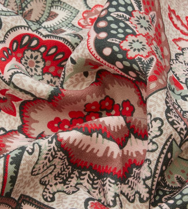 Patricia in Emberton Linen Room Fabric - Pink