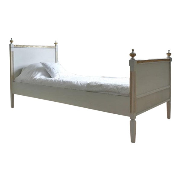 Stockholm bedframe