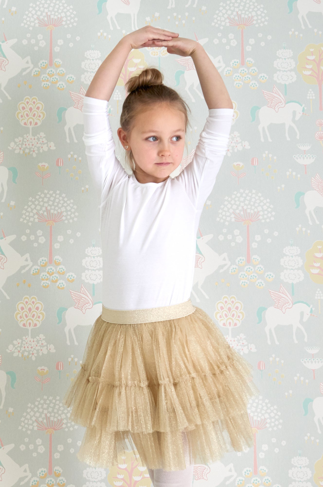 True Unicorns Grey Wallpaper - Majvillan