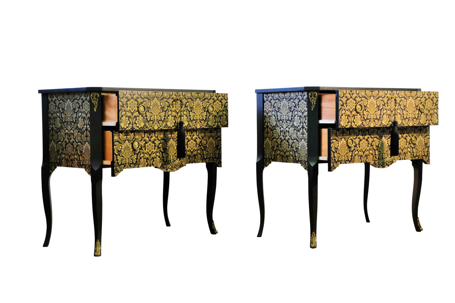 خزانة ملابس على الطراز الغوستافي بتصميم كلاسيكي - زوج