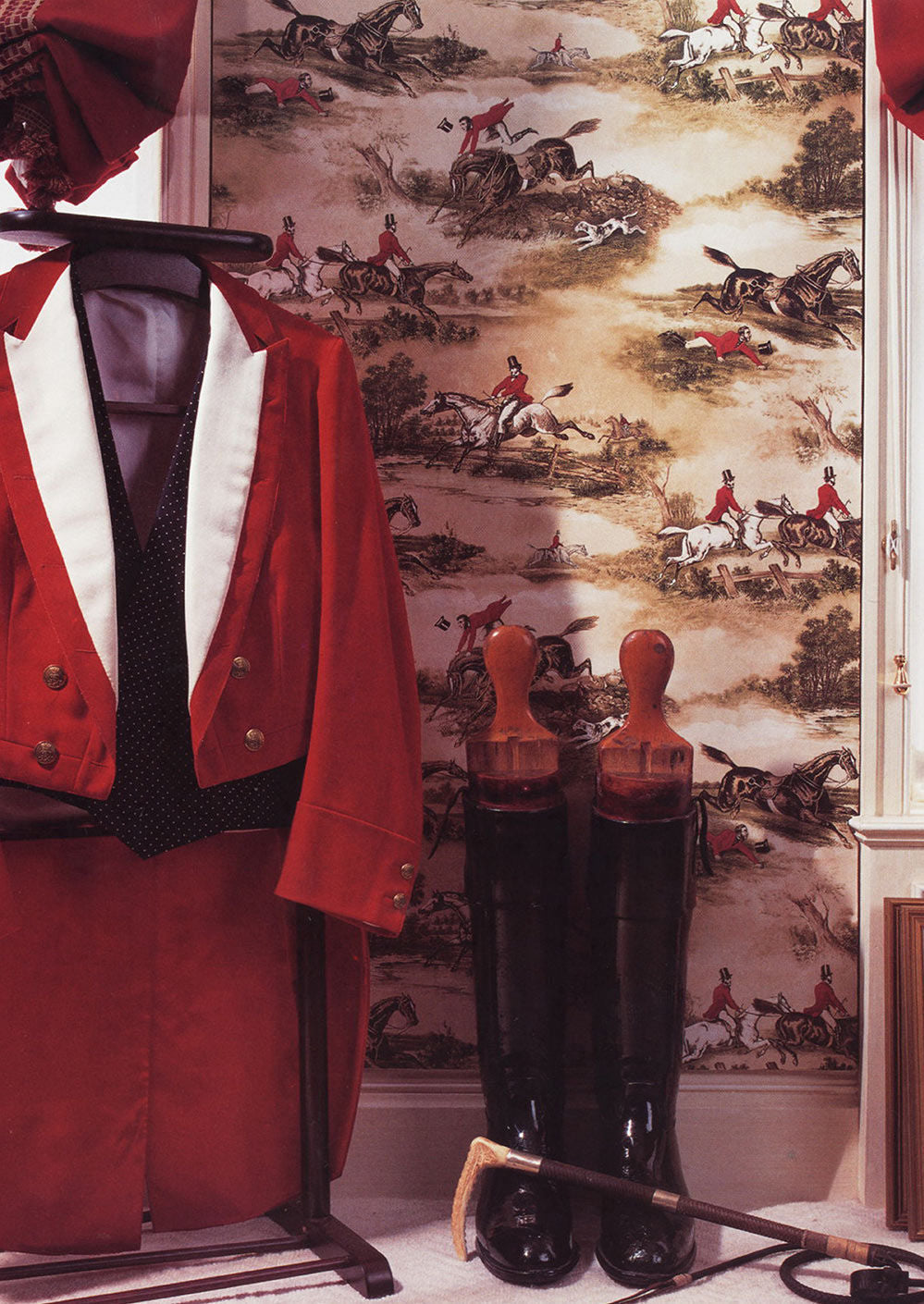 Hunting Scenes Room Wallpaper - Brown