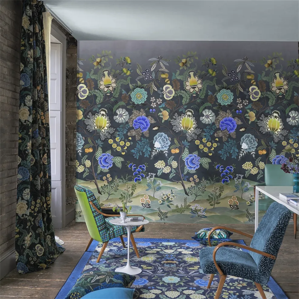 Brocart Decoratif Indigo Room Wallpaper