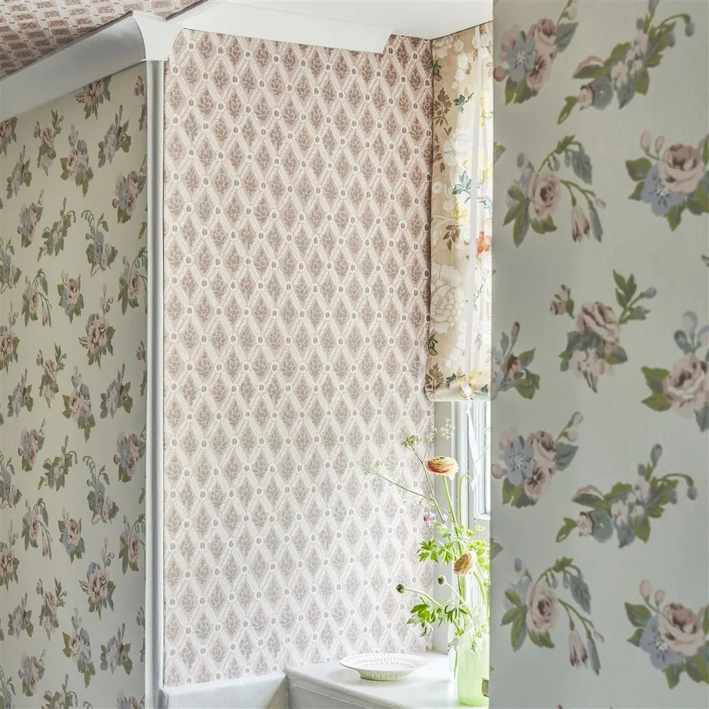 St John Street Trellis Room Wallpaper - Pink