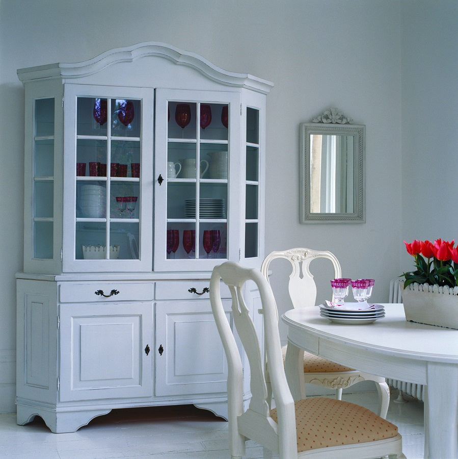 خزانة روكوكو ذات البابين