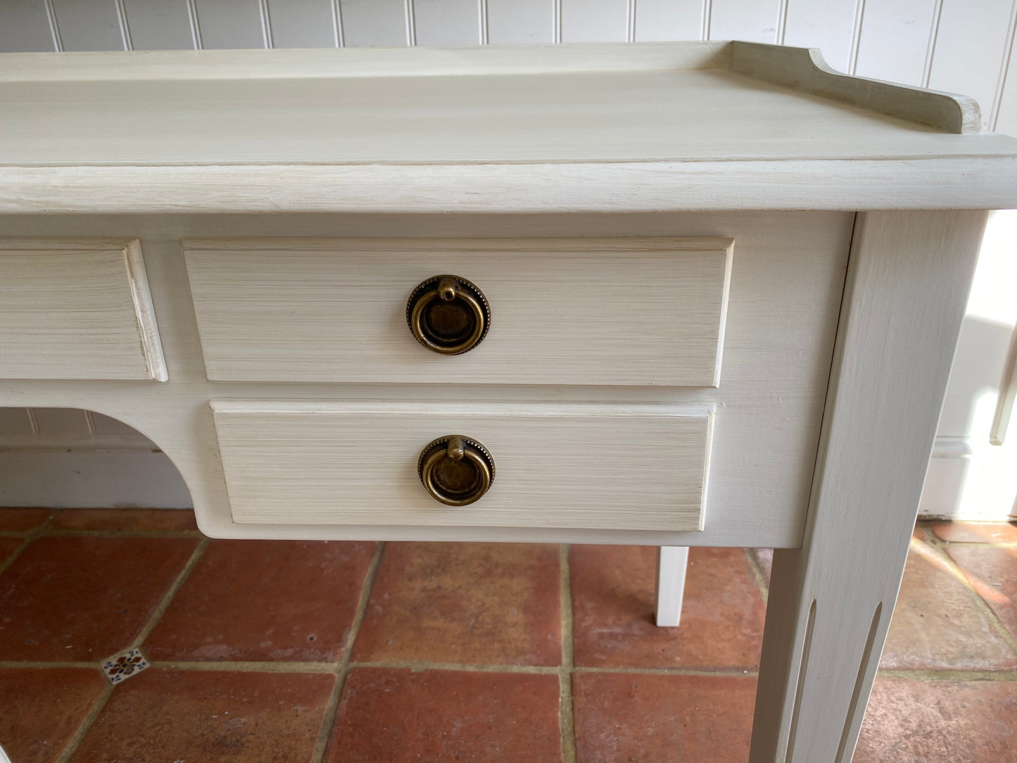 Gustavian 5 drawer desk