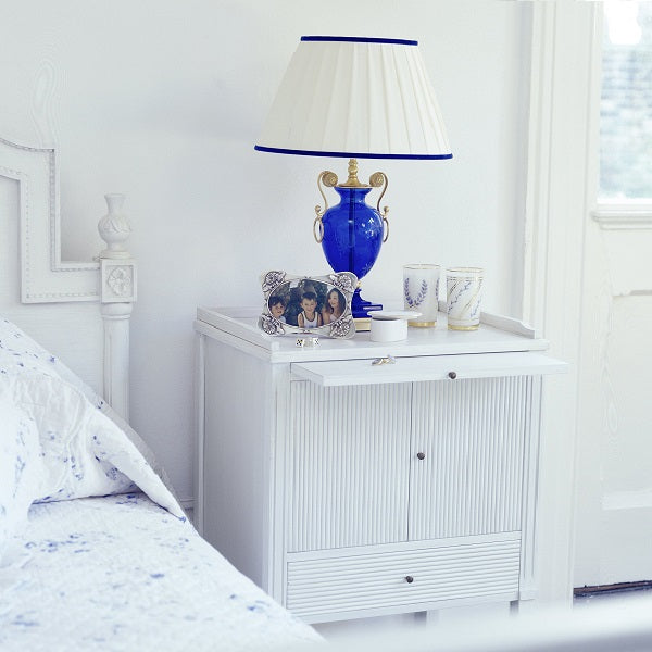 Gustavian painted furniture - bedside cabinet - detail