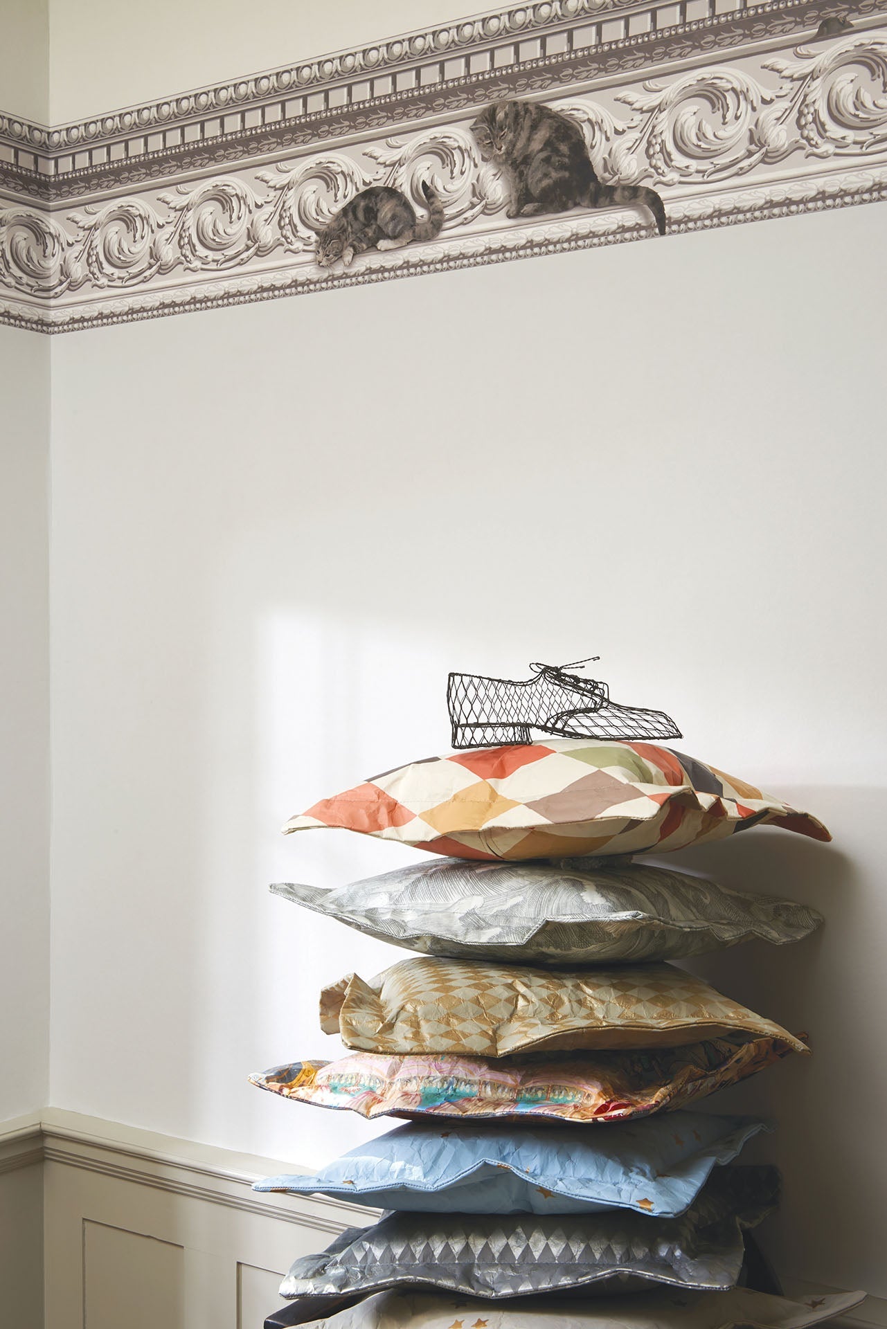 Paddy & Louis Border Room Wallpaper - Gray
