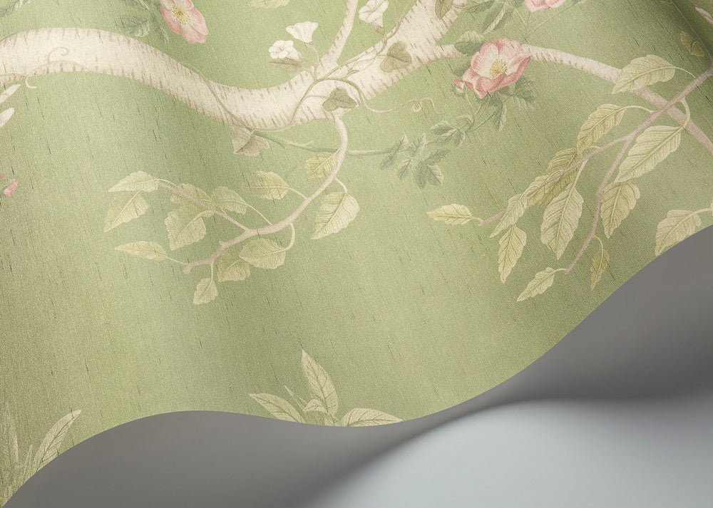 Seasonal Woods Silk Room Wallpaper - Green