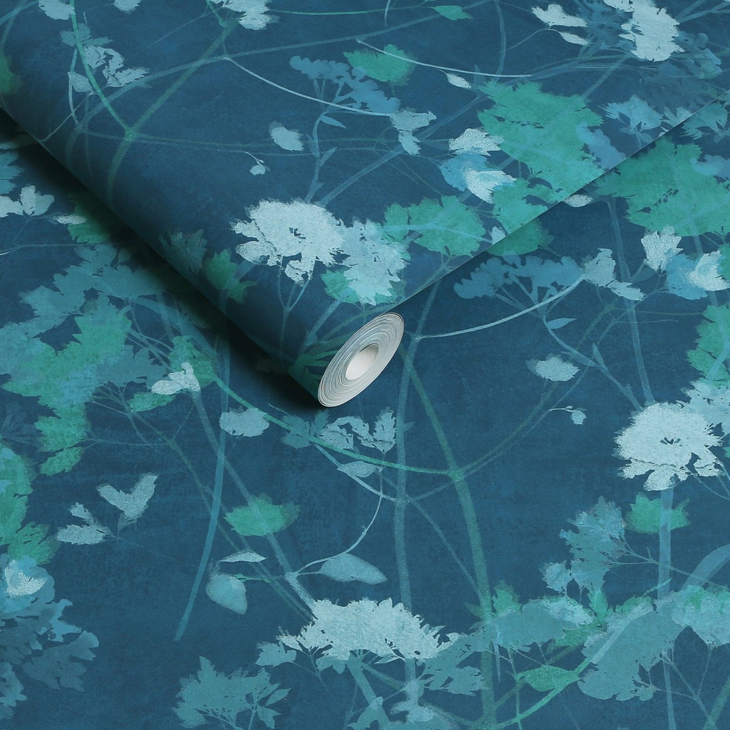 124106 - Flower Press Wallpaper - Denim - Graham & Brown