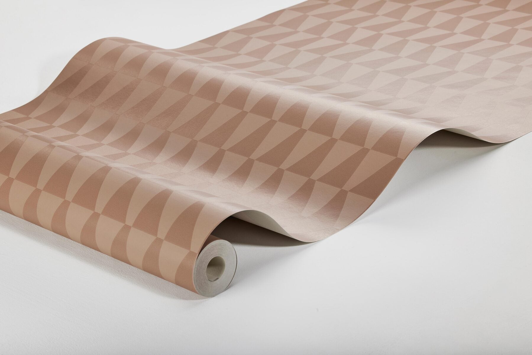 Arne Jacobsen Trapez Wallpaper - Pink - Borastapeter