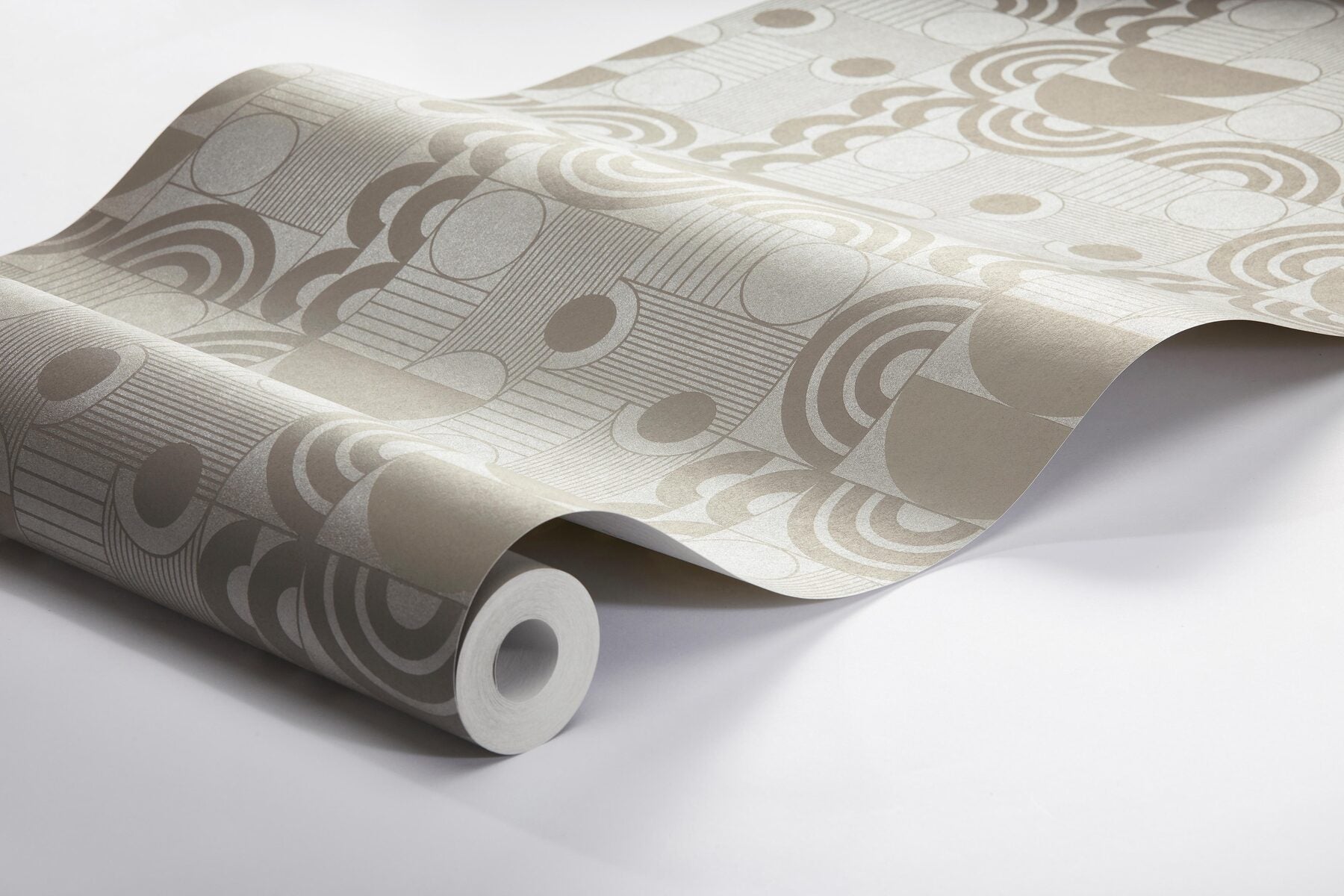 Cosmopolitan Wallpaper - Gray - Borastapeter