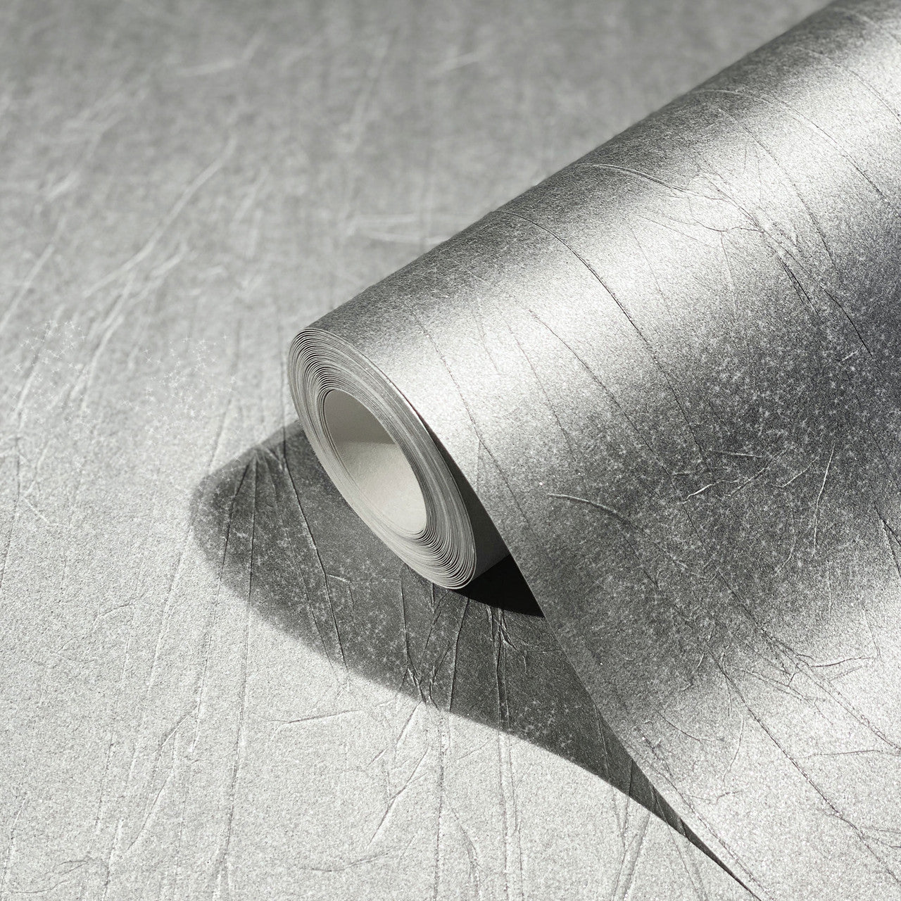 Crushed Natural Opulence Silver Wallpaper - Galerie