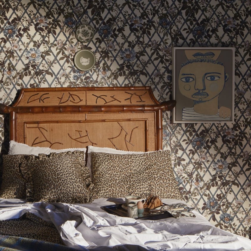 BRYHER ROSE Wallpaper - Lapis Blue - House of Hackney