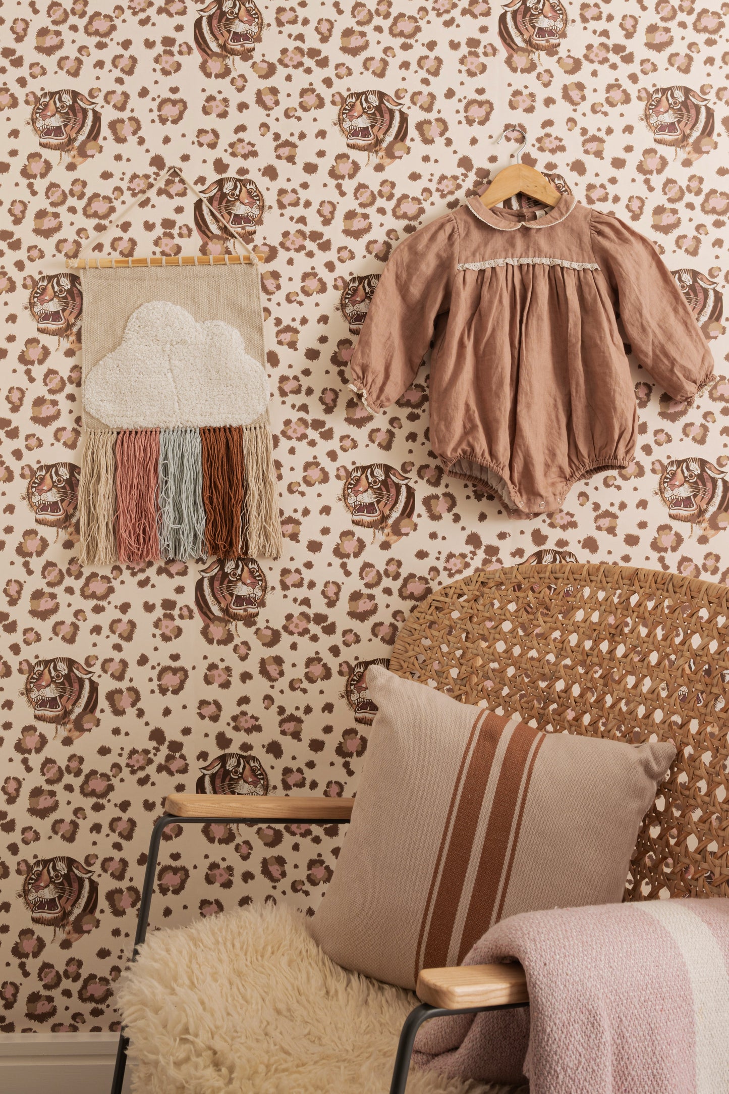 Bubastis Wallpaper - Cream - Wear The Walls