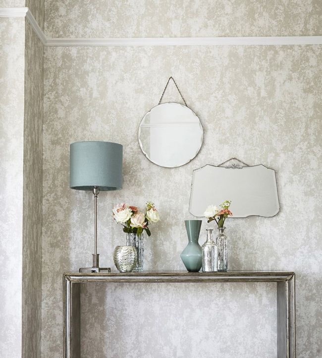 Belvedere Wallpaper - Ivory - HGAT111246 - Harlequin