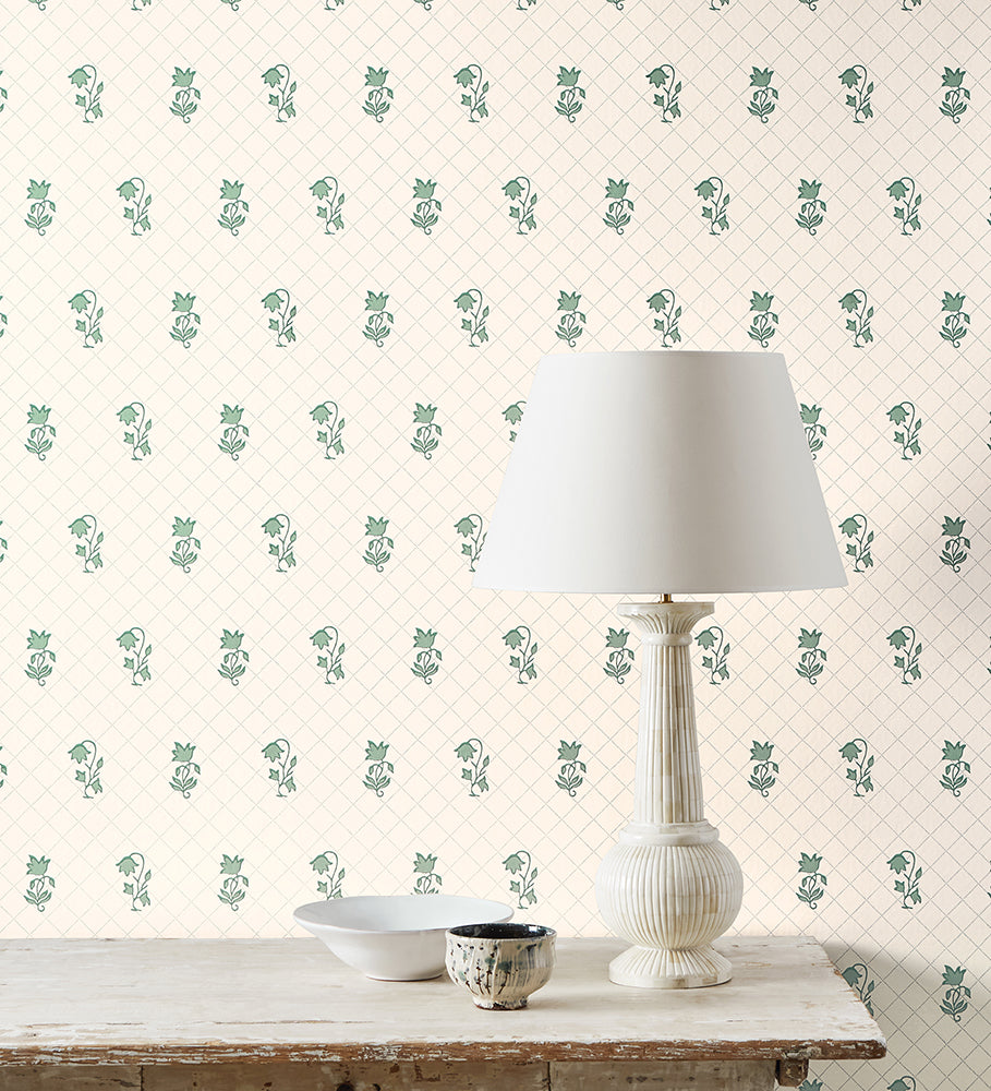 Berkeley Sprig Wallpaper - Forest Green - Colefax & Fowler