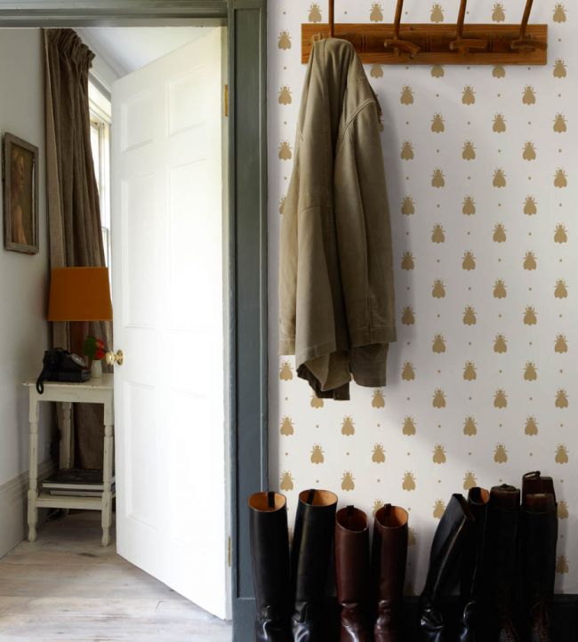 Bumble Bee Wallpaper - White Tie - 507 - Farrow & Ball