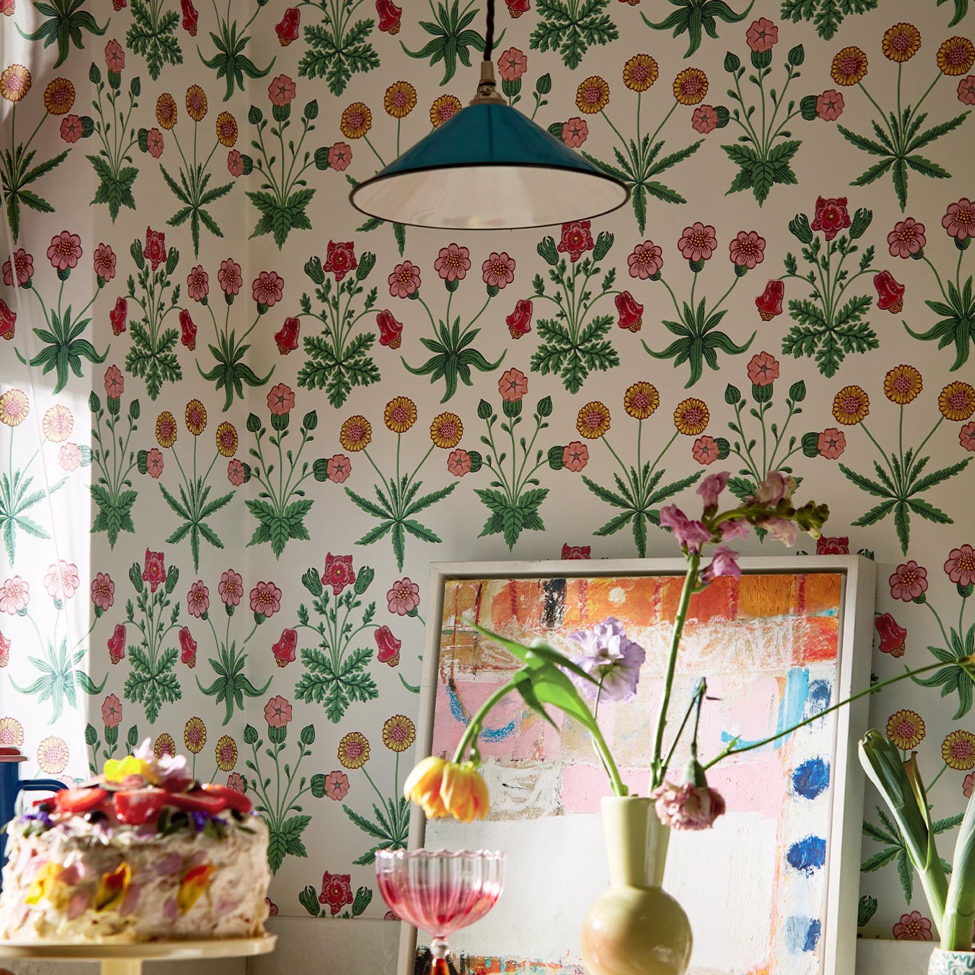 Daisy Wallpaper - Strawberry Fields - 510005 - Morris & Co