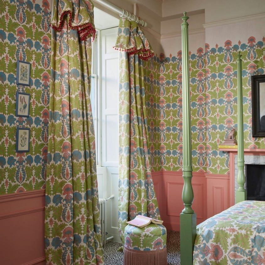 EMANIA CLIMBING WALLS Wallpaper - Tourmaline - House of Hackney