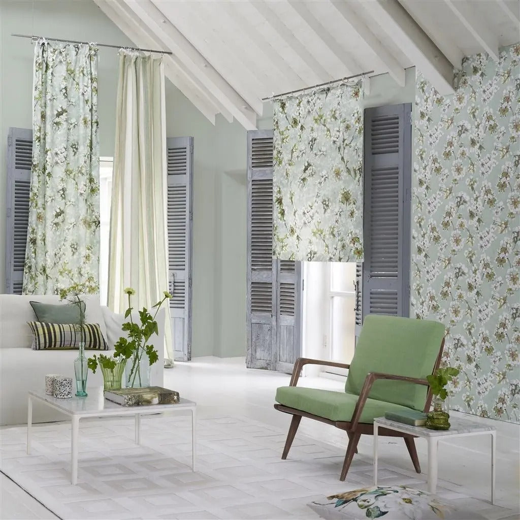 Fleur D Assam Platinum Room Fabric