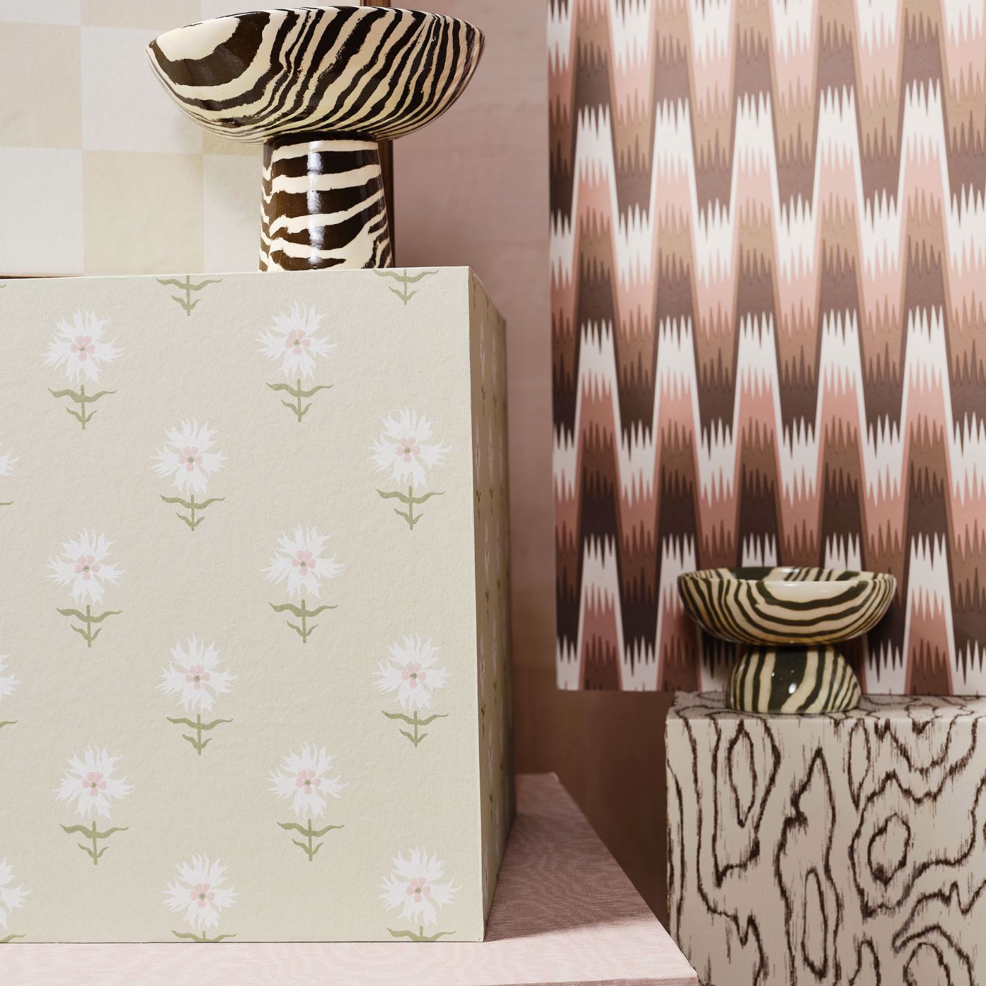 Fellcroft Wallpaper - Champagne - HHHW113164 - Harlequin