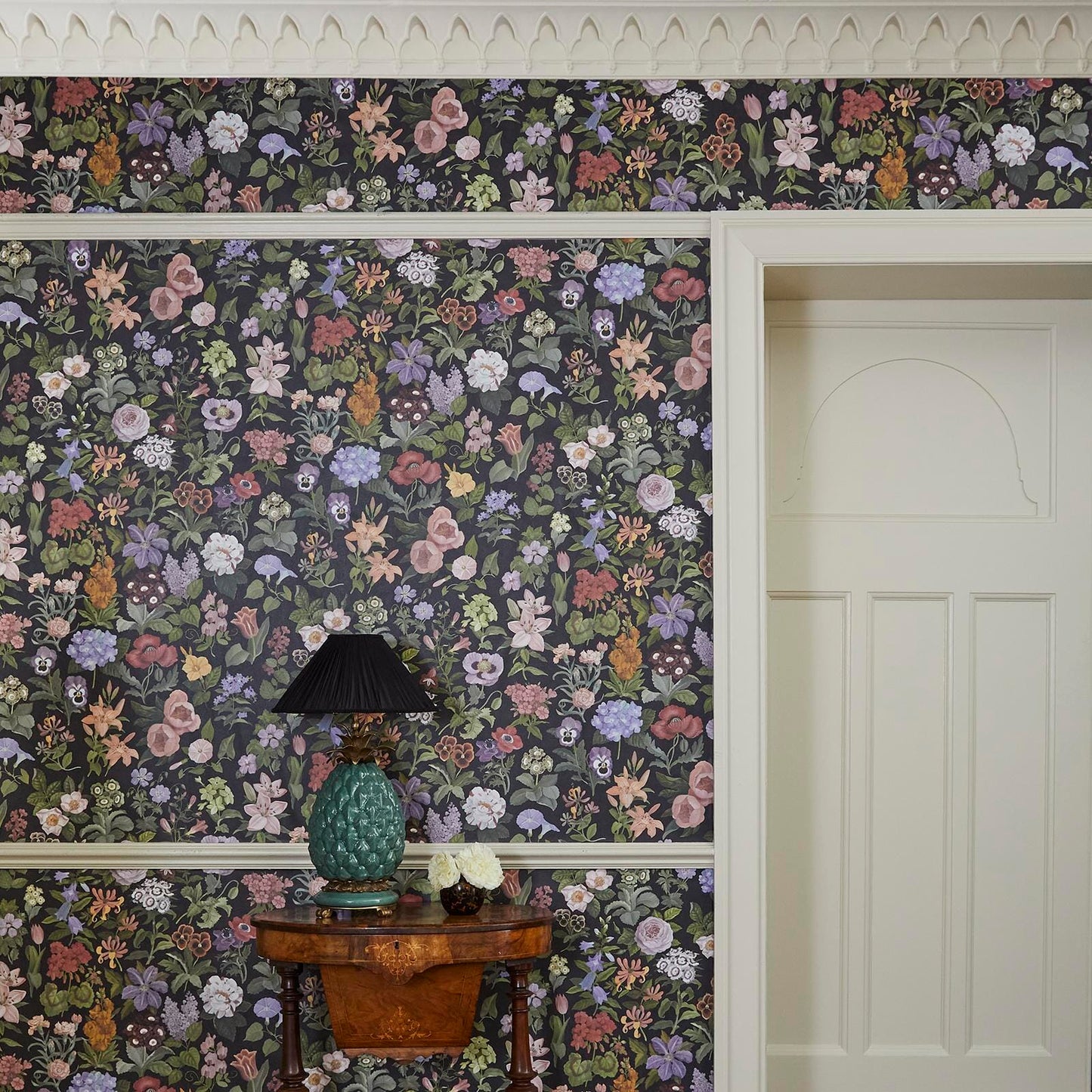 Floralia Wallpaper - Noir - House of Hackney
