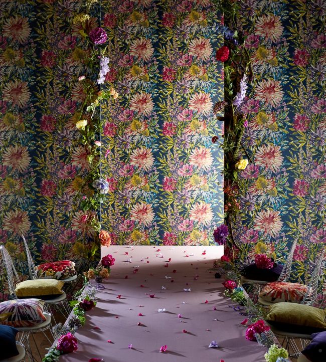 Floreale Wallpaper - Heather/Navy - HSTO111498 - Harlequin