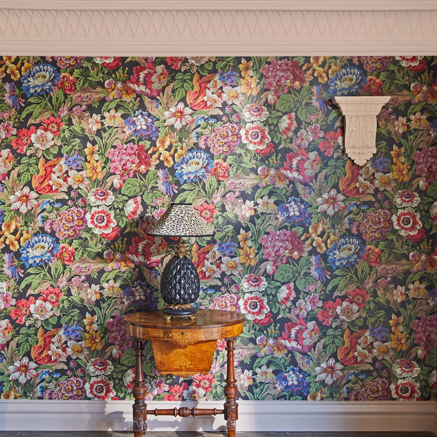 Florescence Wallpaper - Noir - House of Hackney